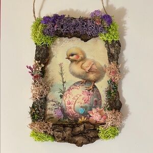 Chick Wall hanging moss on Floral Accents Easter Egg handcrafted border spring